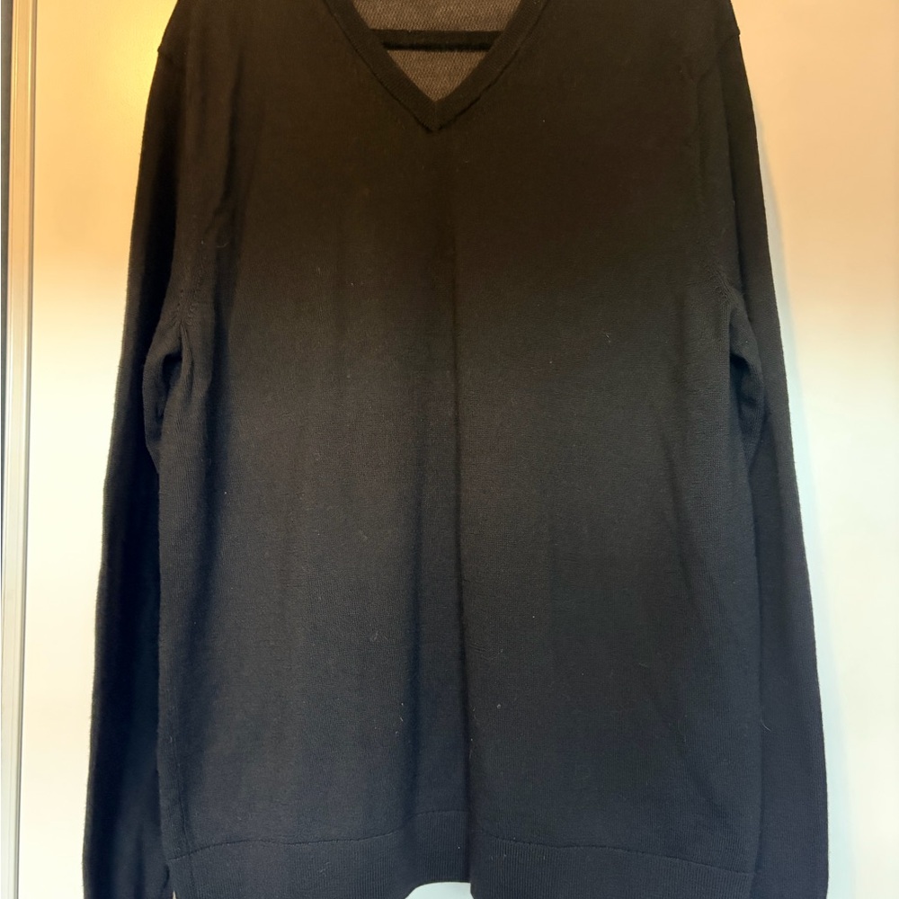 Calvin Klein Men's Black 100 Percent Superfine Merino Wool V-Neck Sweater